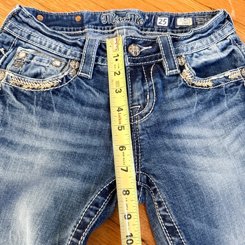 Miss Me Crop Jeans Size 25 ME8518C3 Rhinestone Flap Pockets Stretch